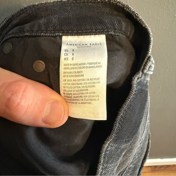 American Eagle NWT High Rise 90s Boyfriend Short Black Size 8 - Picture 6 of 7